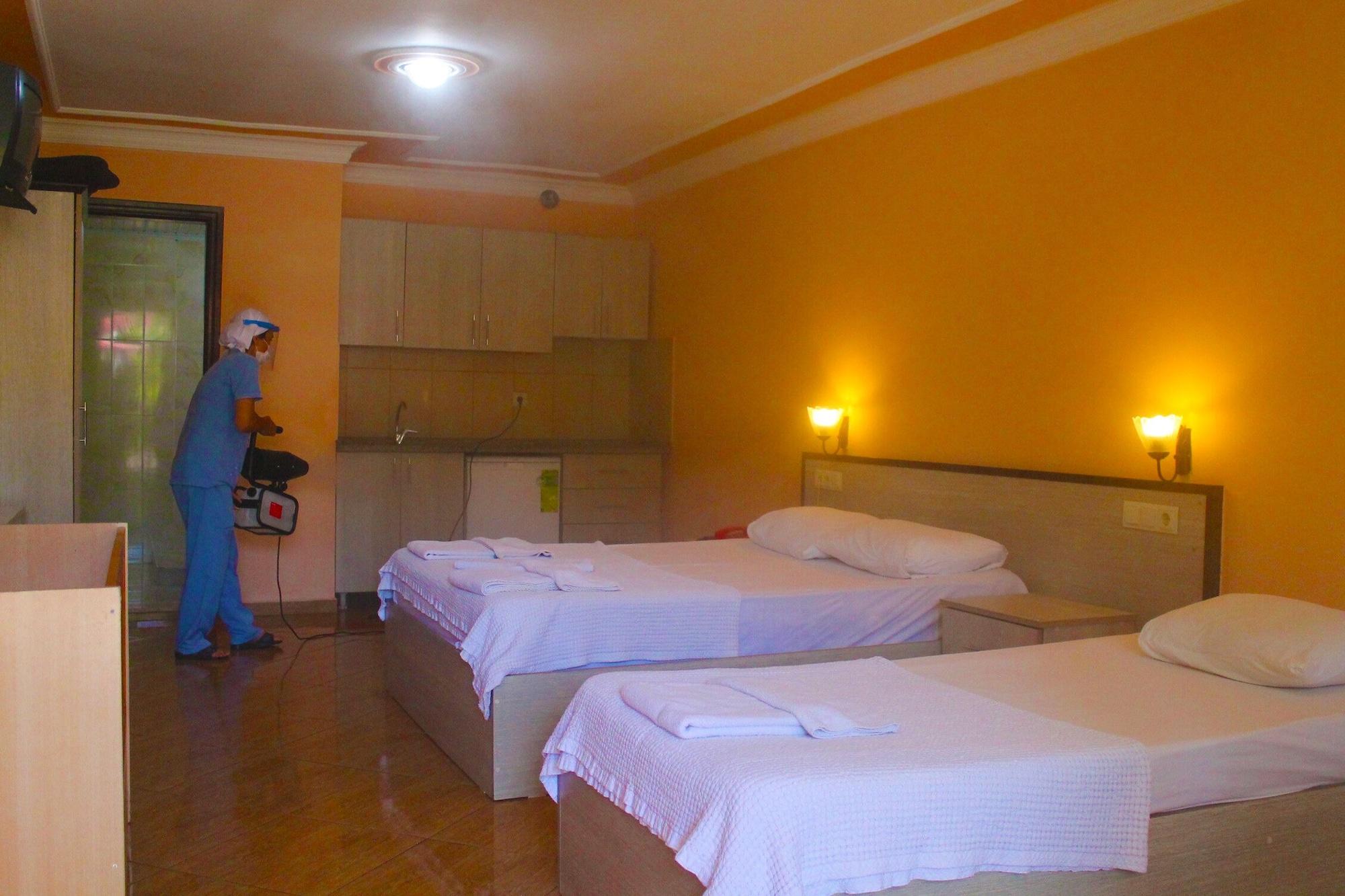 Carmina Hotel Олудениз Екстериор снимка