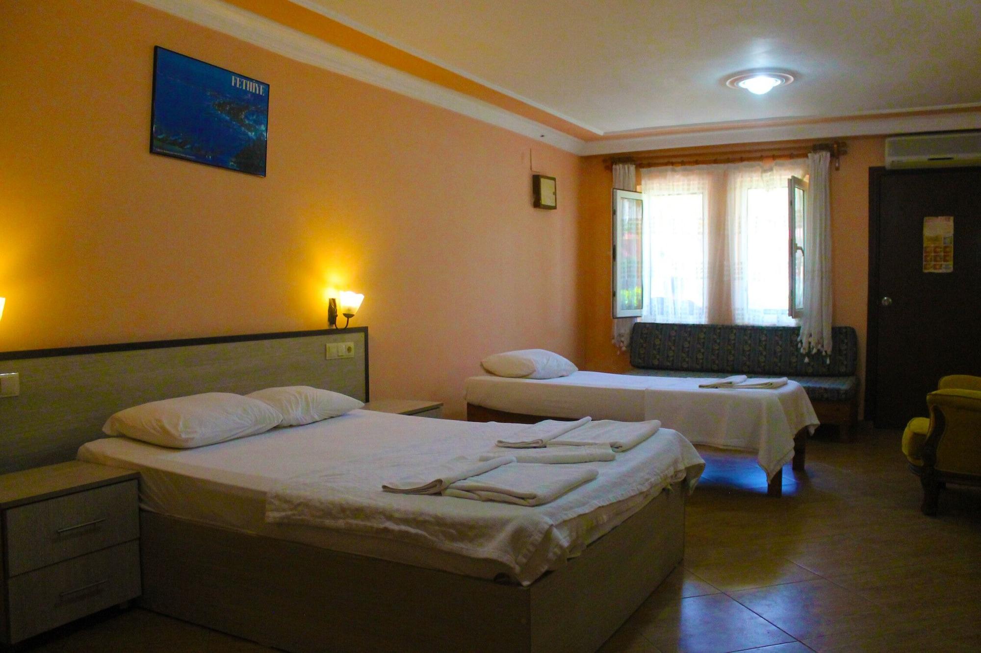 Carmina Hotel Олудениз Екстериор снимка